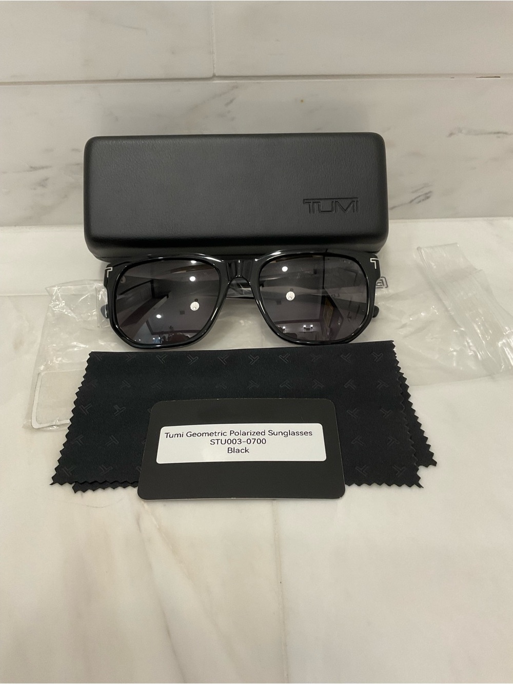 New TUMI Men's Geometric 56mm Polarized Sunglasses STU003/700 - BLACK